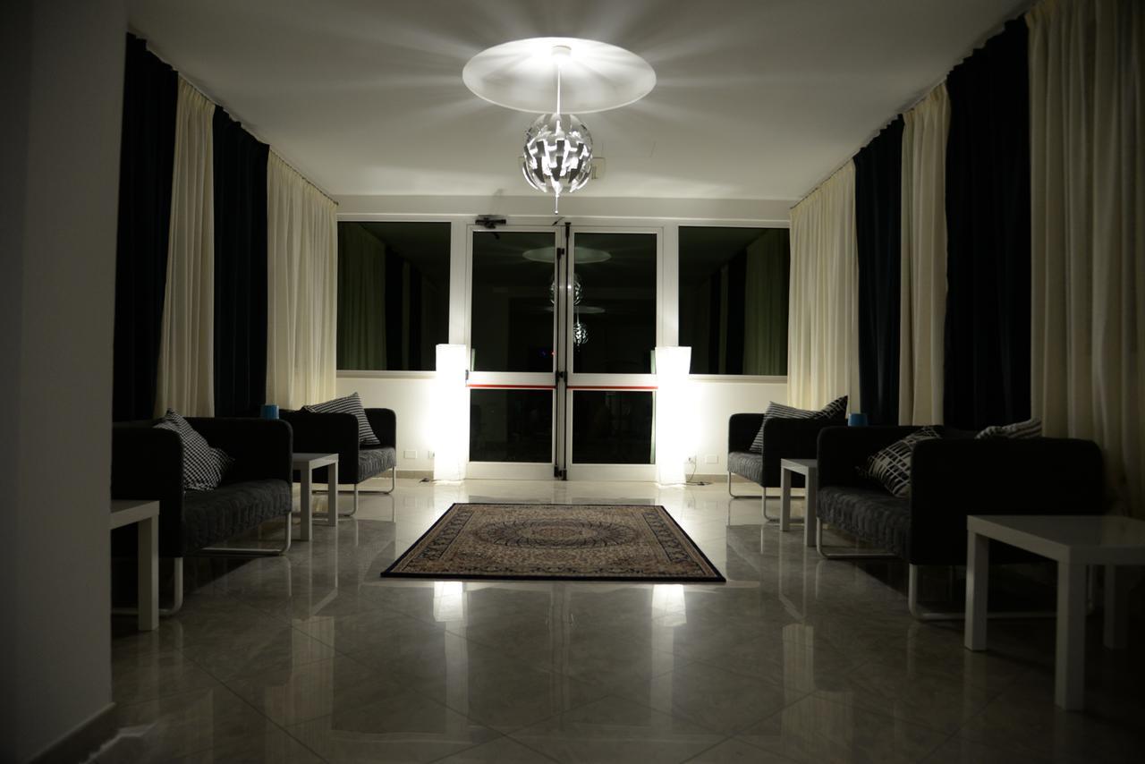 Infinity Hotell Cervia Exteriör bild