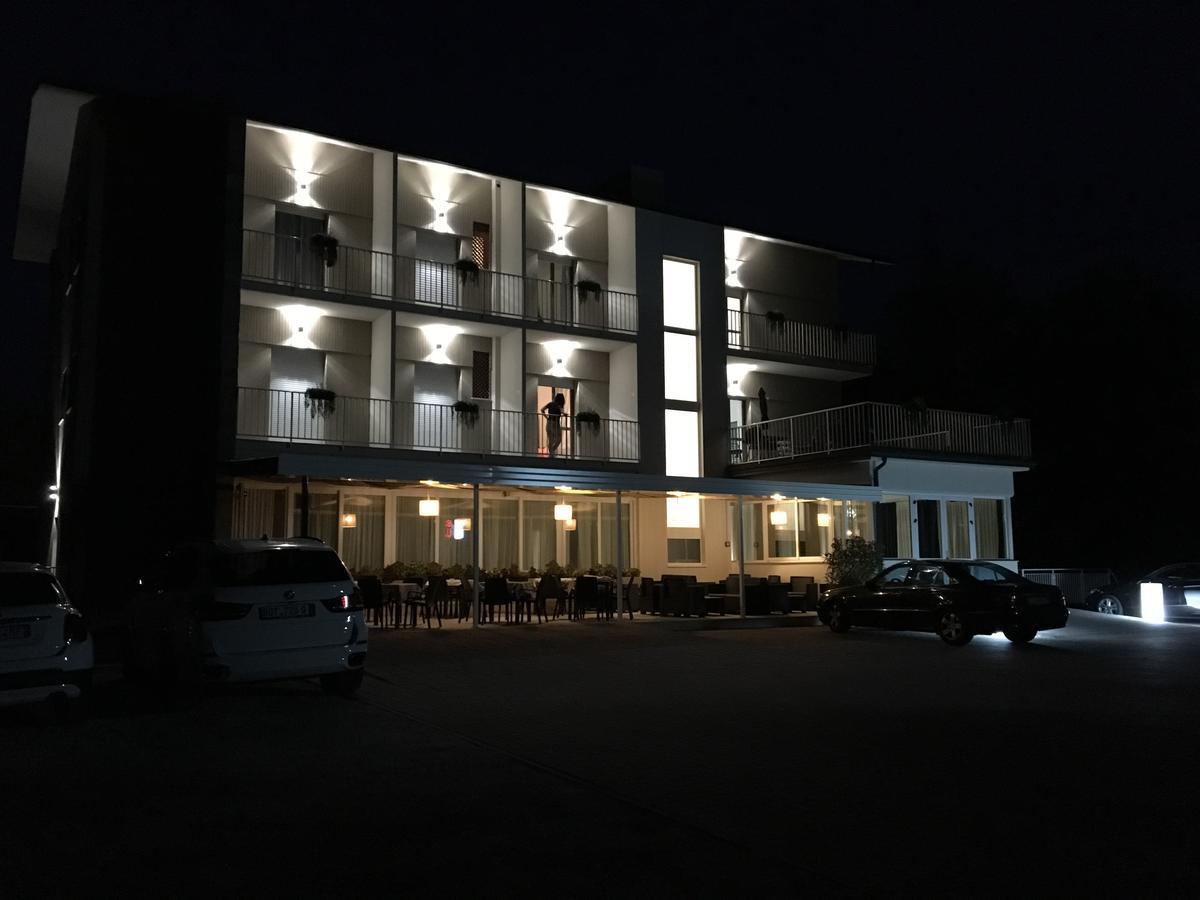 Infinity Hotell Cervia Exteriör bild