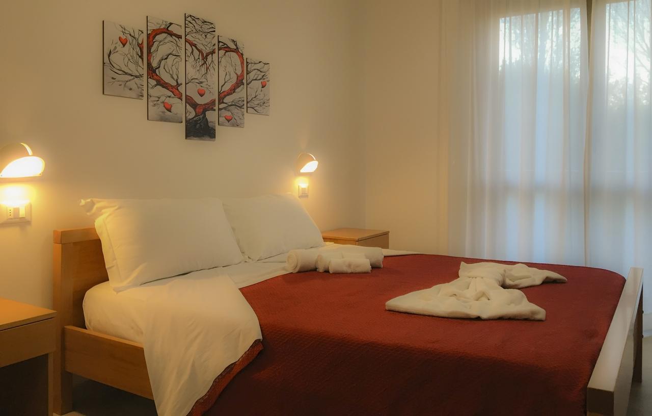 Infinity Hotell Cervia Exteriör bild